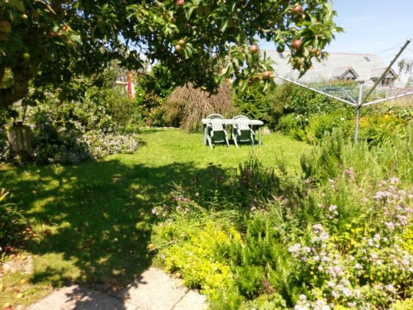 Annet Dog Friendly Holiday Cottage In Cornwall Sleeps 4 Log Burner