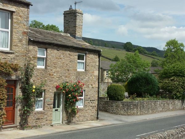 Rose Cottage Retreat In The Yorkshire Dales Sleeps 4 Log Burner