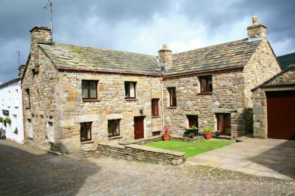 Dolly S Cottage Luxury Rental In The Yorkshire Dales Sleeps 6