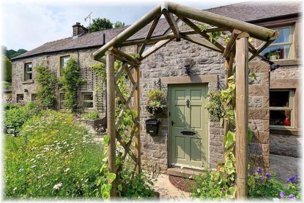 Ivy Cottage Holiday Rental In The Peak District Sleeps 7 Games Room