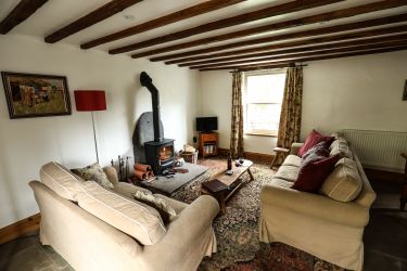 Sandbed Cottage, Dog Friendly Retreat in The Lake District, Sleeps 4